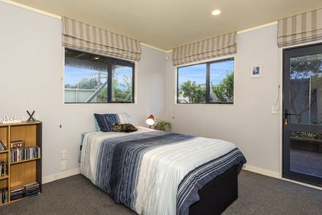 Photo of property in 3 Bermuda Place, One Tree Point, 0118