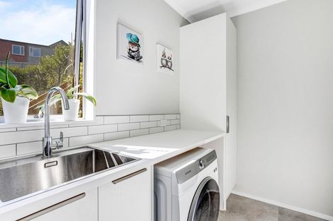 Photo of property in 33 Roundel Crescent, Whenuapai, Auckland, 0618