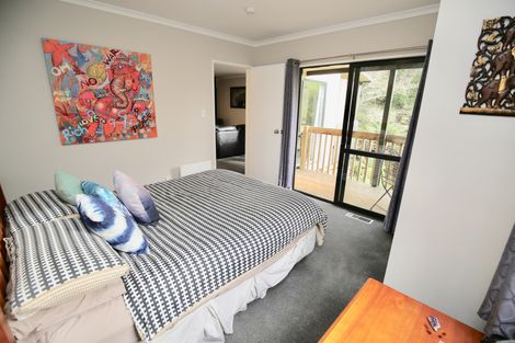 Photo of property in 11 Snowden Place, Raglan, 3225