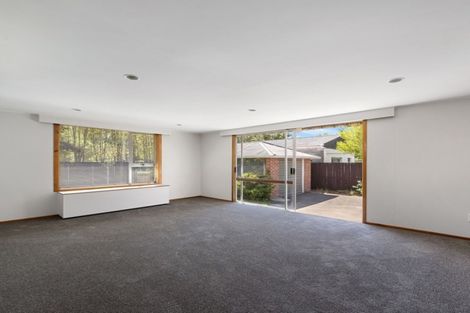 Photo of property in 35 Balgay Street, Upper Riccarton, Christchurch, 8041