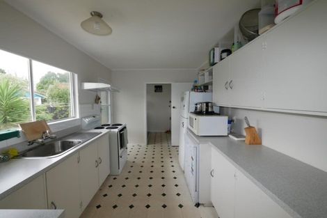 Photo of property in 9 Pinedale Place, Henderson, Auckland, 0610