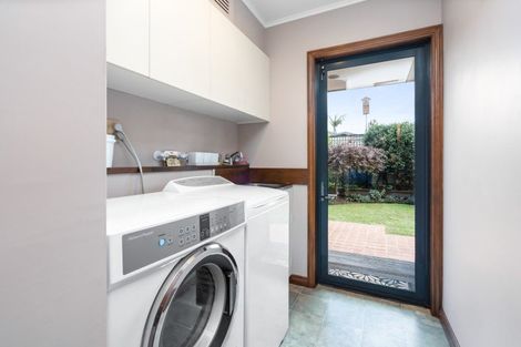 Photo of property in 238 Fairway Drive, Te Kamo, Whangarei, 0112