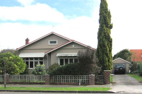 Photo of property in 23 Beresford Street, Takaro, Palmerston North, 4410