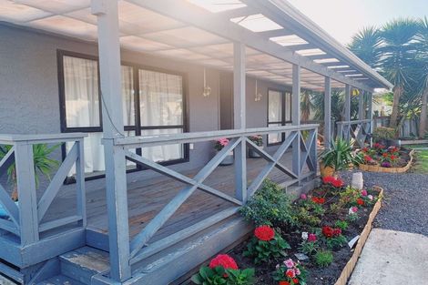 Photo of property in 31 Torino Street, Point England, Auckland, 1072