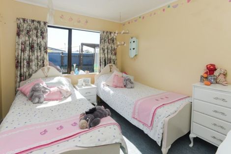 Photo of property in 8 Cardiff Place, Tamatea, Napier, 4112