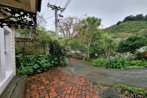 Photo of property in 37 Glenbervie Terrace, Thorndon, Wellington, 6011