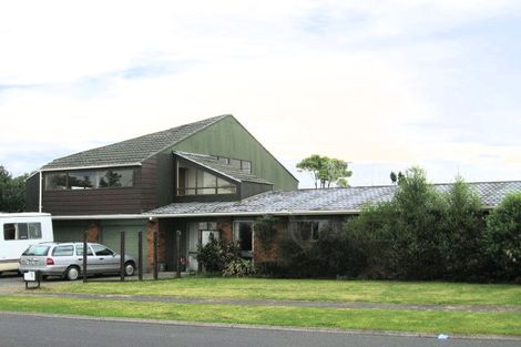 Photo of property in 1 Delamare Road, St Andrews, Hamilton, 3200