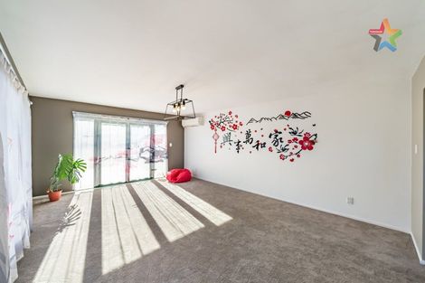 Photo of property in 285 Maungaraki Road, Maungaraki, Lower Hutt, 5010