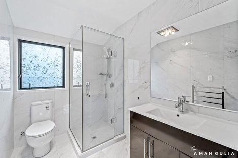 Photo of property in 1/32 Blockhouse Bay Road, Avondale, Auckland, 1026