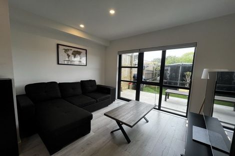 Photo of property in 1/21 Newham Place, Henderson, Auckland, 0612