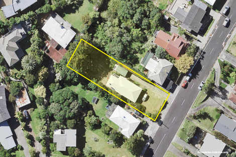 Photo of property in 35 Matipo Road, Mairangi Bay, Auckland, 0630