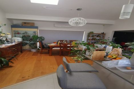 Photo of property in 52 Grenada Avenue, Forrest Hill, Auckland, 0620