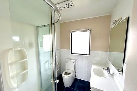 Photo of property in 3/8 Solana Court, Botany Downs, Auckland, 2010