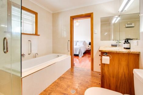 Photo of property in 29 Cameron Road, Bluff Hill, Napier, 4110