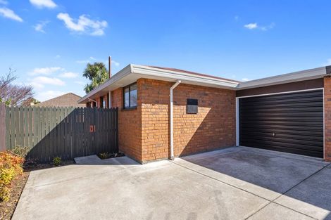 Photo of property in 2/281 Sawyers Arms Road, Bishopdale, Christchurch, 8053