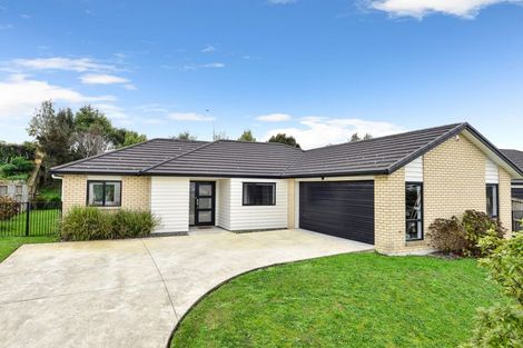 Photo of property in 14 Patatee Terrace, Baverstock, Hamilton, 3200