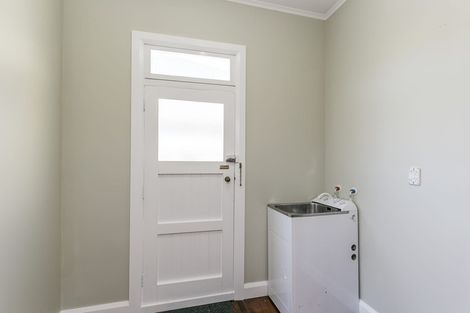 Photo of property in 59 Severn Street, Island Bay, Wellington, 6023