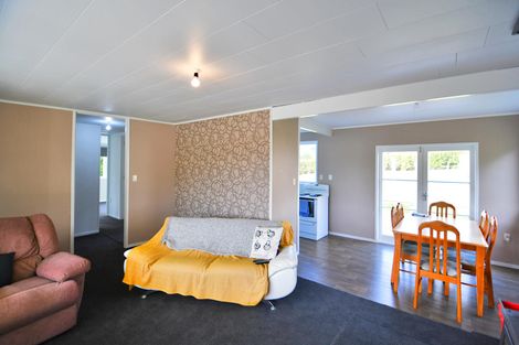 Photo of property in 17 Pakiri Road, Leigh, Warkworth, 0985