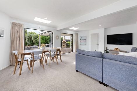 Photo of property in 14a Motuora Road, Manly, Whangaparaoa, 0930