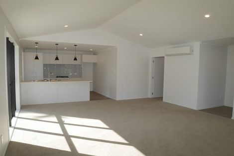 Photo of property in 13 Rongomau Lane, Raumati South, Paraparaumu, 5032