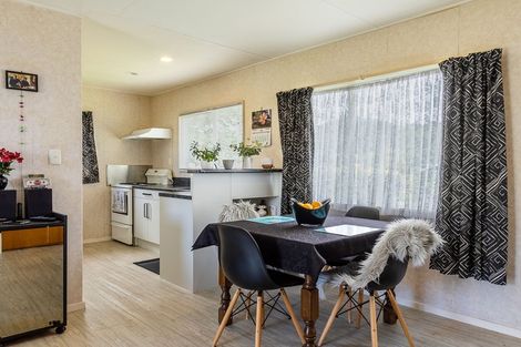 Photo of property in 125 Arawhata Road, Paraparaumu, 5032