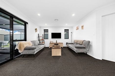 Photo of property in 131 Hitchen Road, Pokeno, 2402