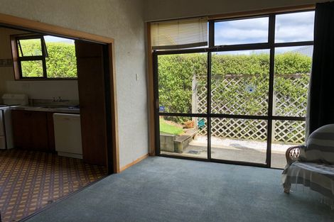 Photo of property in 35 Scotland Terrace, Green Island, Dunedin, 9018