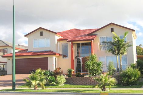 Photo of property in 21 Craigavon Drive, East Tamaki, Auckland, 2013