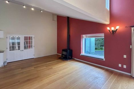 Photo of property in 1a Tui Crescent, Waikanae, 5036