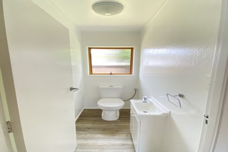 Photo of property in 12 Davita Place, Farm Cove, Auckland, 2012