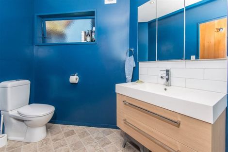 Photo of property in 6a Joll Street, Karori, Wellington, 6012