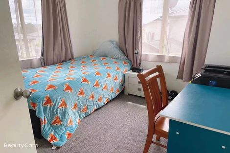 Photo of property in 41 Seymour Road, Sunnyvale, Auckland, 0612