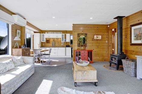 Photo of property in 295 Turuturu Road, Hawera, 4674