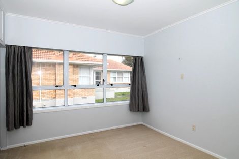 Photo of property in 46 Lynmore Drive, Hillpark, Auckland, 2102