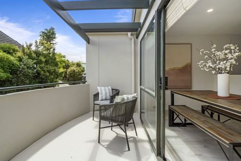 Photo of property in 3/262 Onewa Road, Birkenhead, Auckland, 0626