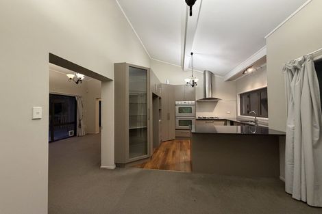 Photo of property in 113 Redoubt Road, Goodwood Heights, Auckland, 2105