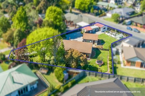 Photo of property in 4 Woodfield Place, Woodend, 7610