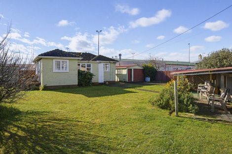 Photo of property in 4 Carlisle Street, Levin, 5510