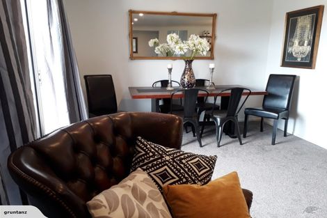 Photo of property in 39a Hetley Crescent, Taradale, Napier, 4112