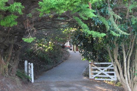 Photo of property in 9 Hona Street, Waikanae Beach, Waikanae, 5036