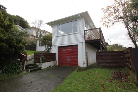 Photo of property in 3 Saville Row, Johnsonville, Wellington, 6037