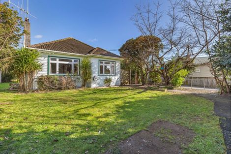 Photo of property in 13 Kings Drive, Levin, 5510