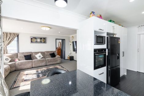 Photo of property in 30 Thames Street, Roslyn, Palmerston North, 4414