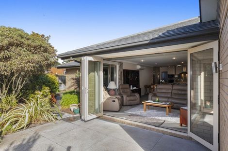 Photo of property in 22 Mokihi Gardens, Hillmorton, Christchurch, 8024