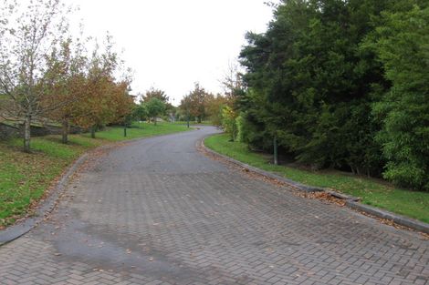 Photo of property in 34 Oakford Park Crescent, Greenhithe, Auckland, 0632