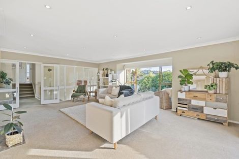 Photo of property in 6 Langstone Place, Chatswood, Auckland, 0626