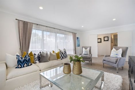 Photo of property in 24a Alexander Street, Cockle Bay, Auckland, 2014