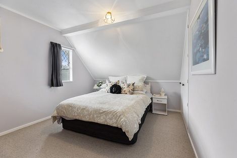 Photo of property in 9 Burnham Street, Seatoun, Wellington, 6022