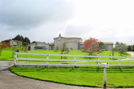 Photo of property in 76 Polo Prince Drive, Totara Park, Manurewa, 2576