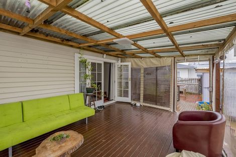 Photo of property in 29 Bowen Street, Levin, 5510